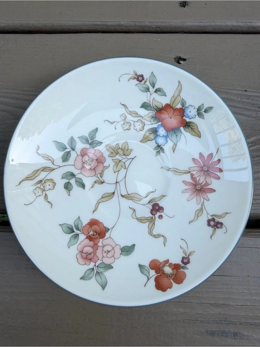 2 X Wedgewood Philippa Floral Porcelain Bone China Teacup and Saucer Set